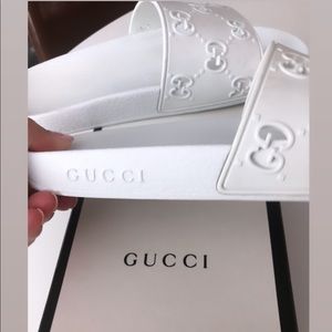 Gucci slides(AUTHENTIC)